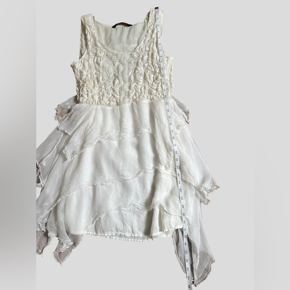 Zara Women’s Cream Sleeveless Ruffle Floral Embroidered Dress Size Medium - Picture 10 of 13